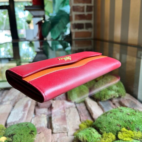 PRADA Wave Saffiano Leather Continental Wallet - Picture 4 of 15